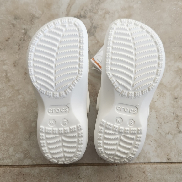 Crocs - Picture 2 of 2